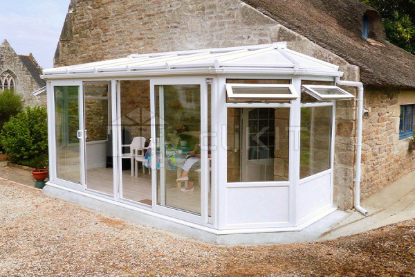 Photo n°5 of the GREENWICH V4 Conservatory Without Transom Glazing