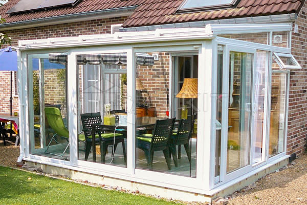 Photo n°3 of the MANCHESTER V1 Conservatory on Low Wall