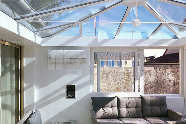Photo n°6 of the Veranda NOTTINGHAM V2 Full Glazing