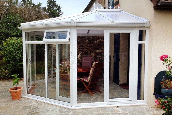 Photo n°3 of the OXFORD V4 Conservatory with Glazing without Transom