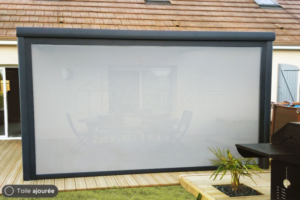Photo n°4 of the IMPERIAL ZIP 96 Manual Screen Awning