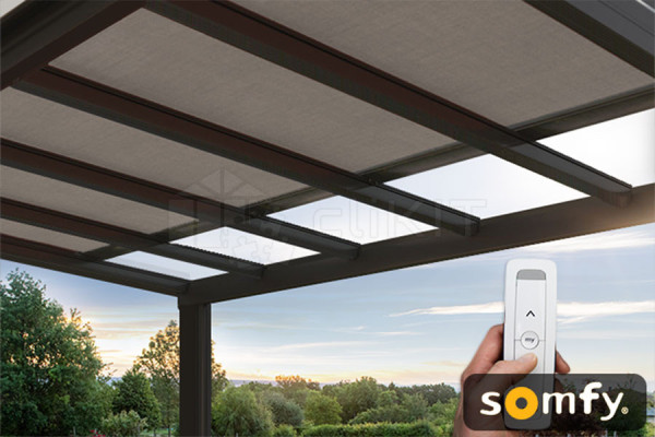 Photo n°3 of the WINSOL Roof Blind for Pergola and Veranda