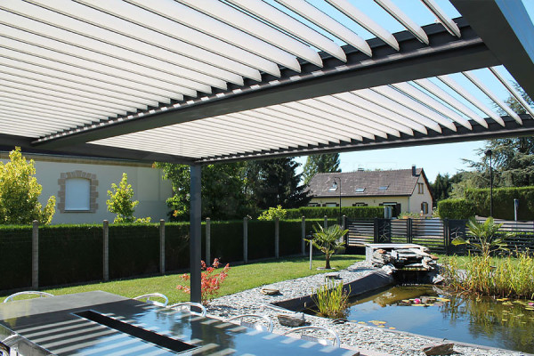 Photo #6 of the EOLUX Wall-Mounted Bioclimatic Pergola