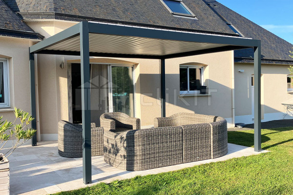 Photo #2 of the SUNLITE Freestanding Bioclimatic Pergola