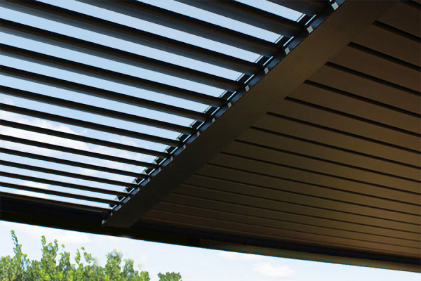 Photo #5 of the EOLUX LP Attached Bioclimatic Pergola