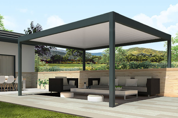 Photo no. 1 of the EOLUX LP Freestanding Bioclimatic Pergola