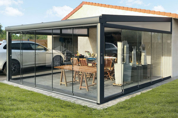 Photo n°2 du Verre Coulissant Latéral pour Pergola