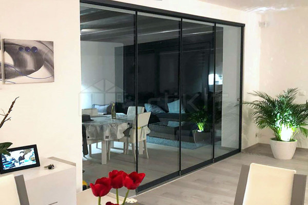 Photo n°3 of the Glass Room Divider and Office Partition